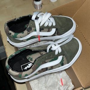 VANS TODDLER SZ 11